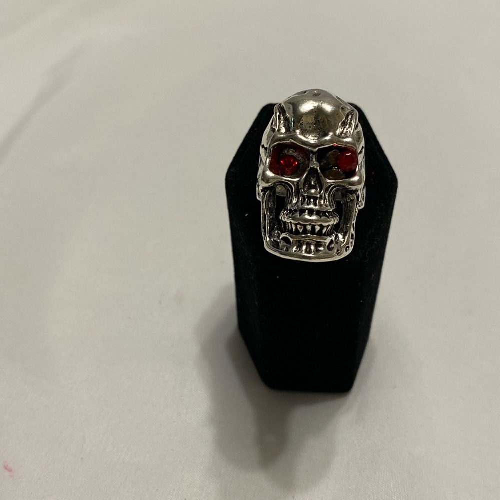 Skull ring Ring